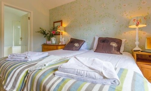 Totland The Highdown Inn מראה חיצוני תמונה